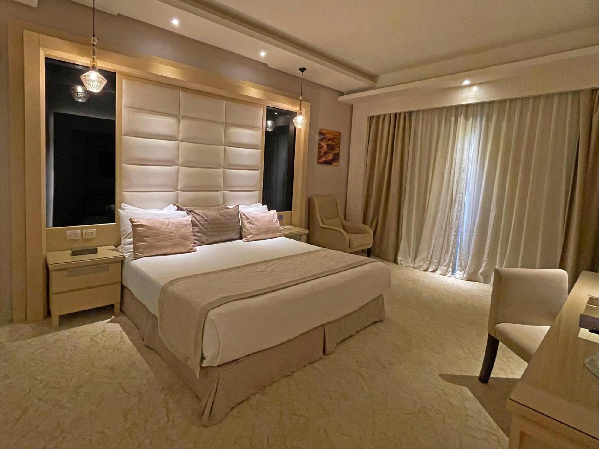 הורגהדה Kaisol Romance Resort Sahl Hasheesh - Adults Only מראה חיצוני תמונה A bedroom at the hotel