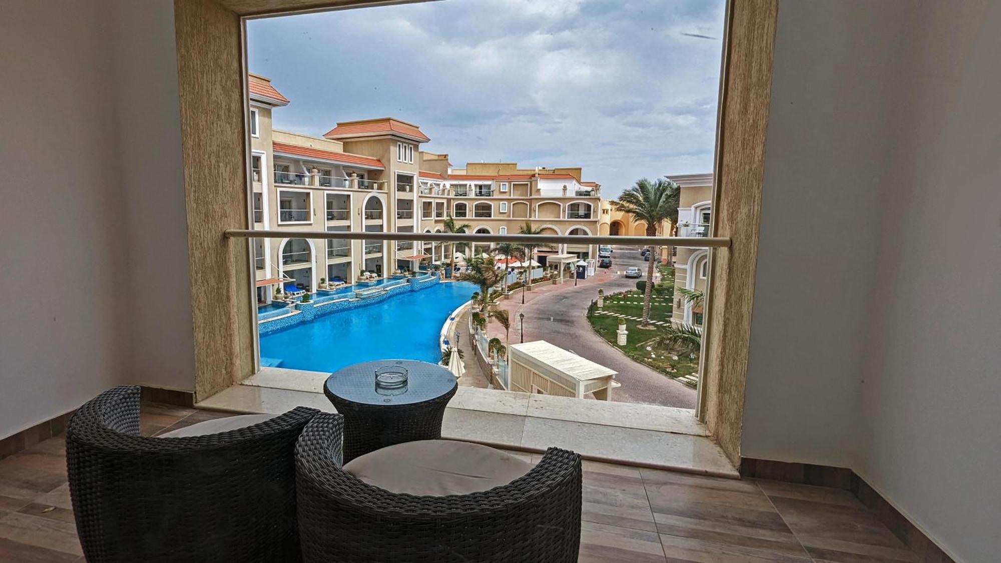 הורגהדה Kaisol Romance Resort Sahl Hasheesh - Adults Only מראה חיצוני תמונה View from a room at the hotel